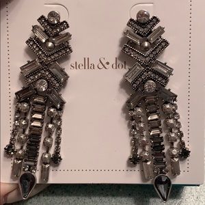 Stella & Dot Chandelier earrings